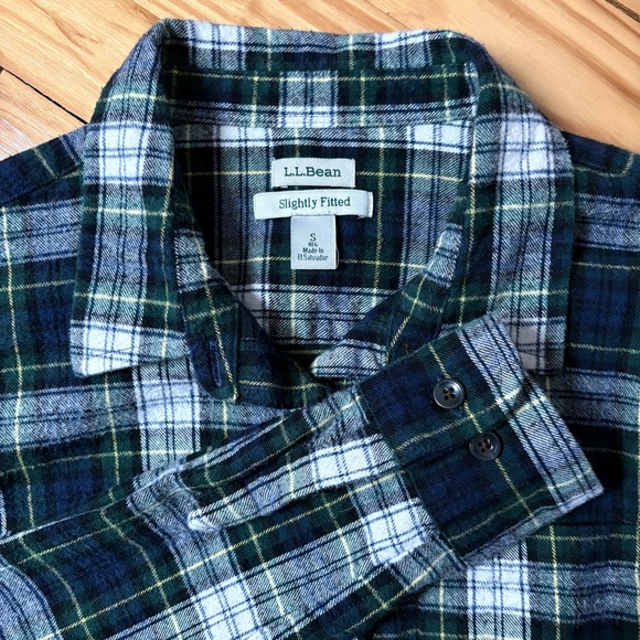 L.L. Bean Tops - L. L. Bean Women’s Slightly Fitted Flannel